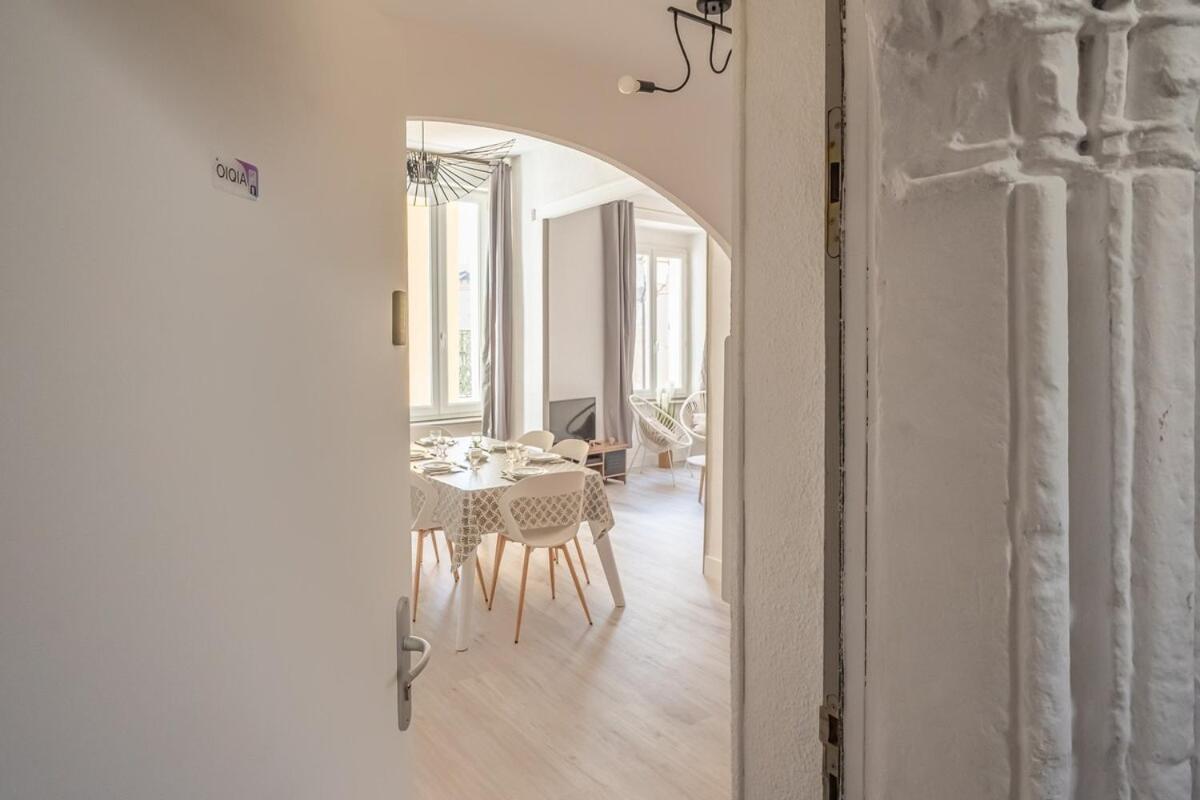 Le Convivial ~ Climatisation ~ Terrasse ~ Halles Apartment Narbonne
